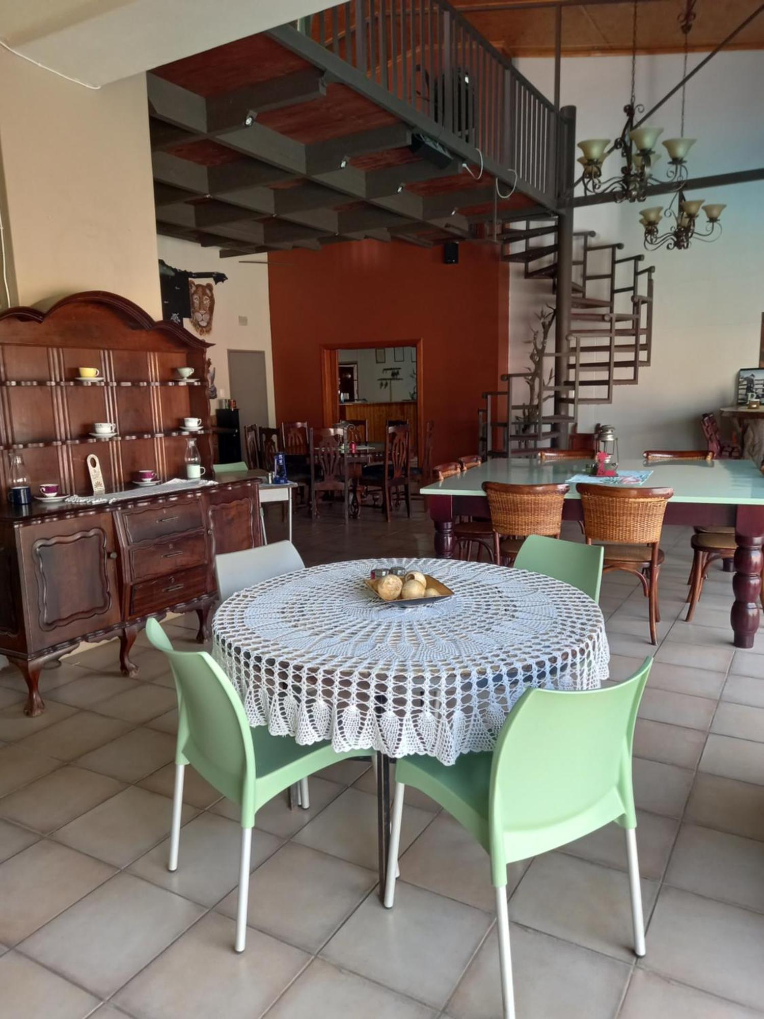 Die Windpomp Guesthouse Gobabis Buitenkant foto