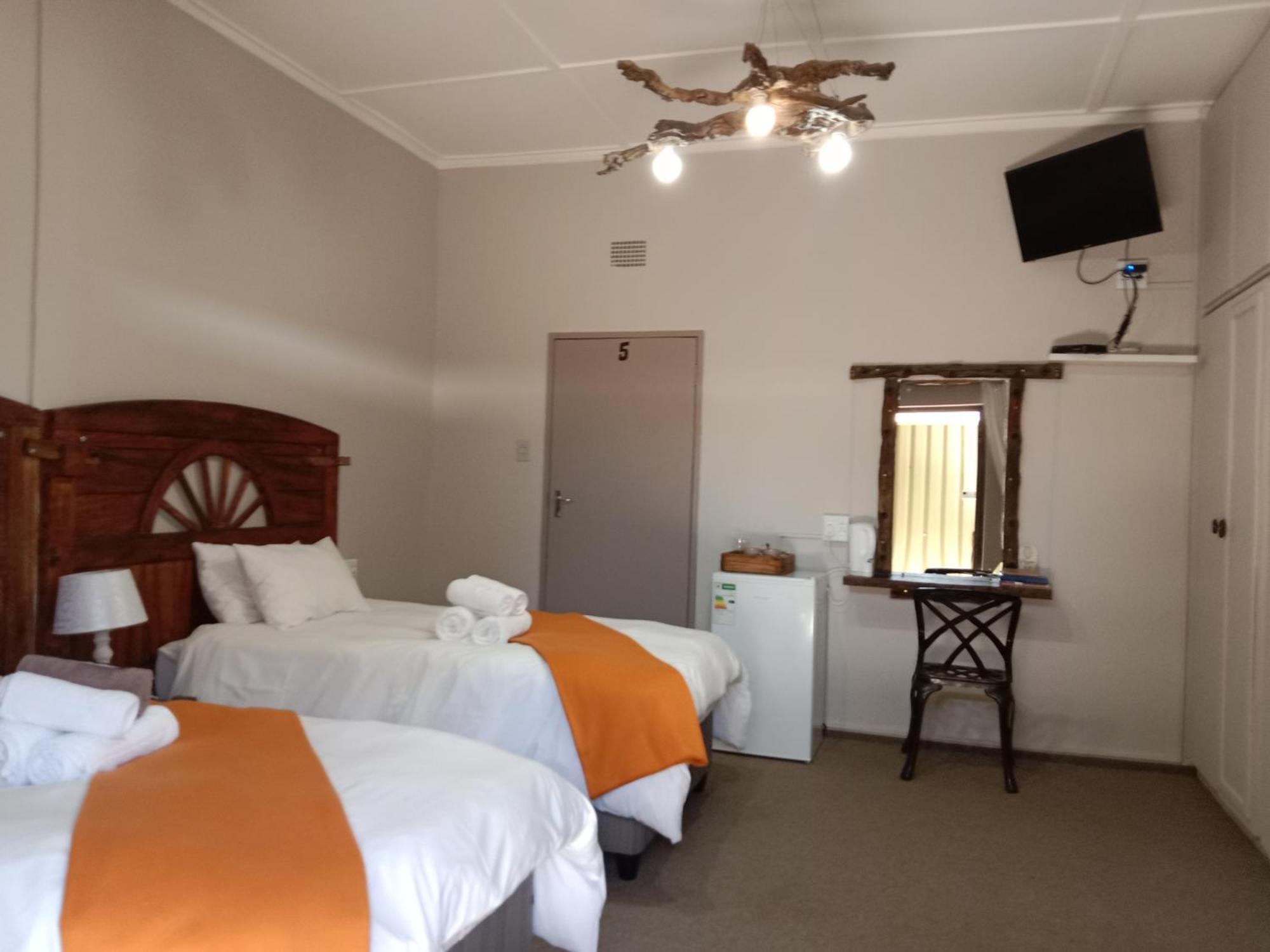 Die Windpomp Guesthouse Gobabis Buitenkant foto