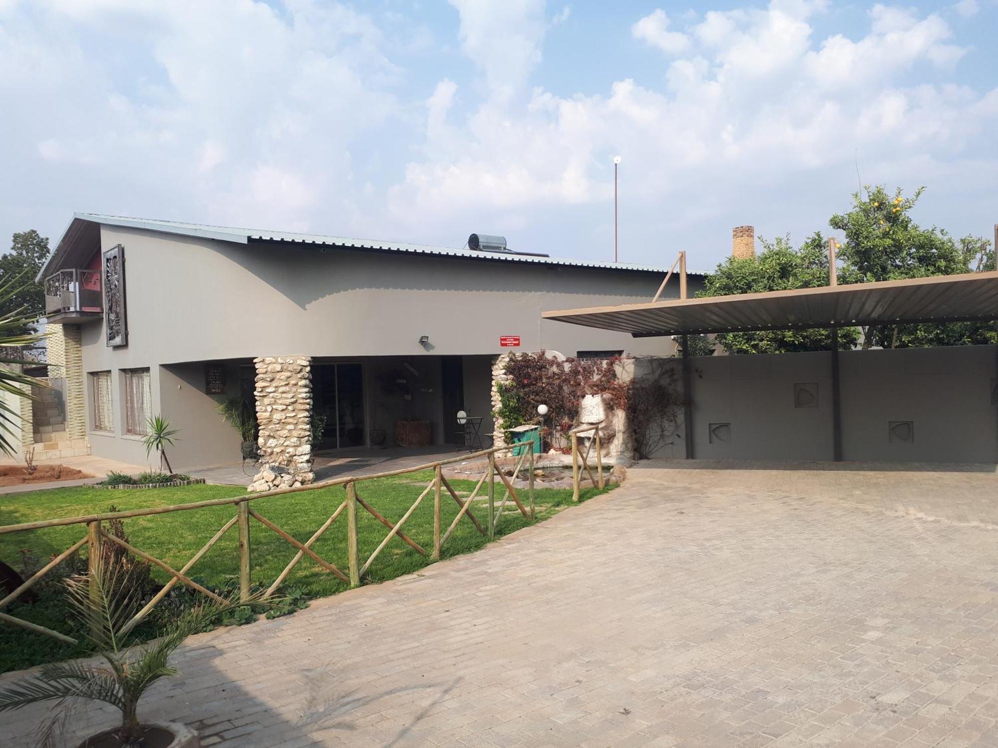 Die Windpomp Guesthouse Gobabis Buitenkant foto