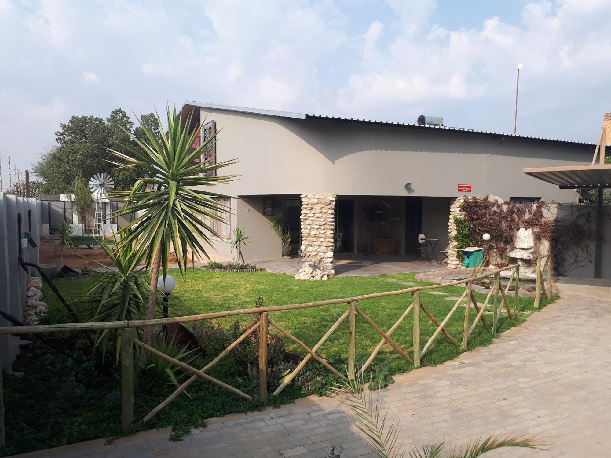 Die Windpomp Guesthouse Gobabis Buitenkant foto