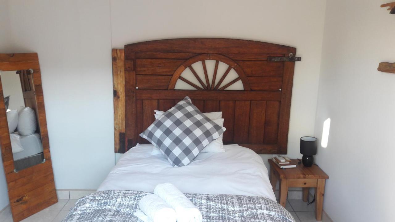 Die Windpomp Guesthouse Gobabis Buitenkant foto